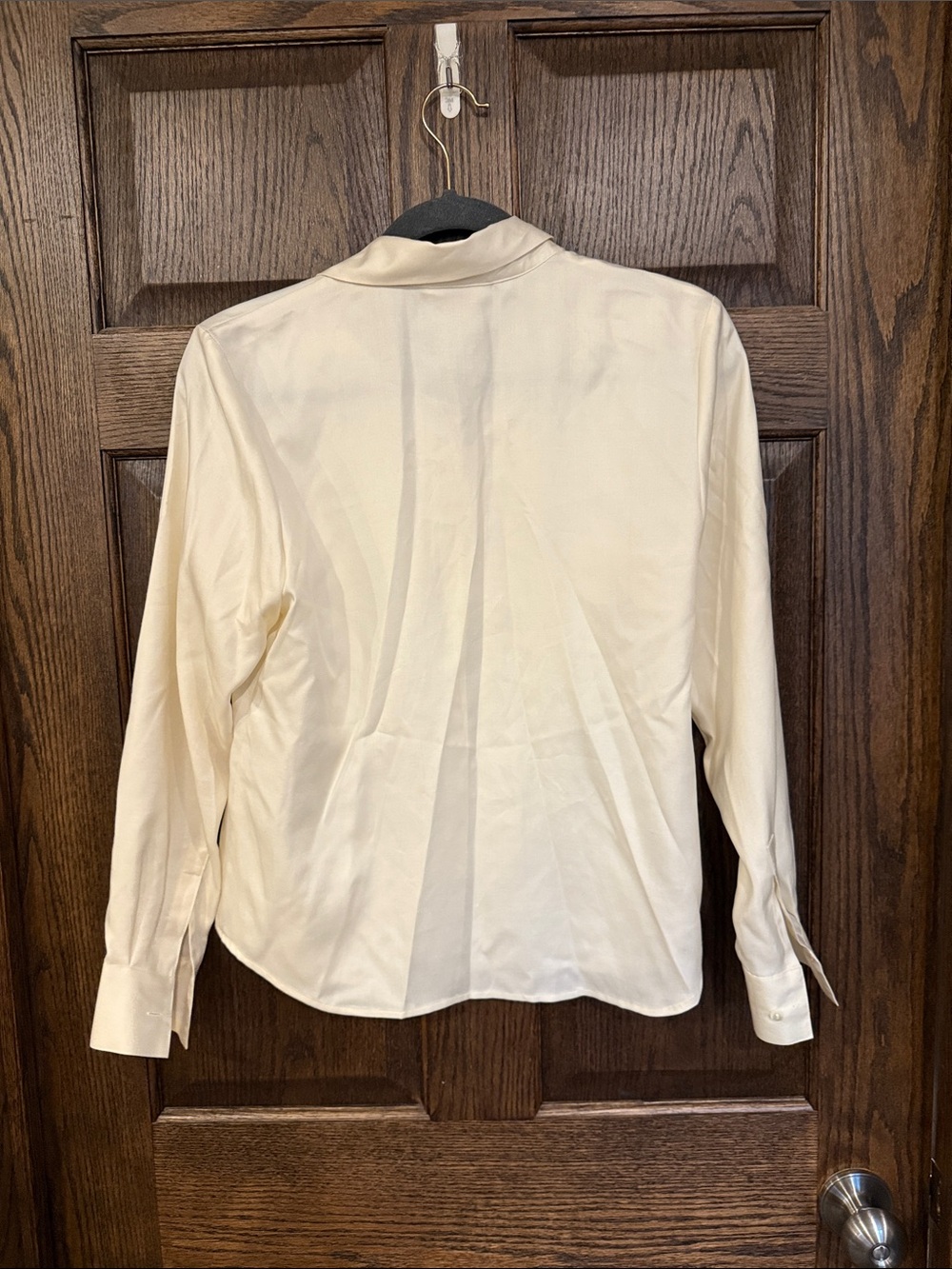 Talbots Classic Cream 100% Silk Button-Front Women's Blouse Size 8P - Picture 9 of 9